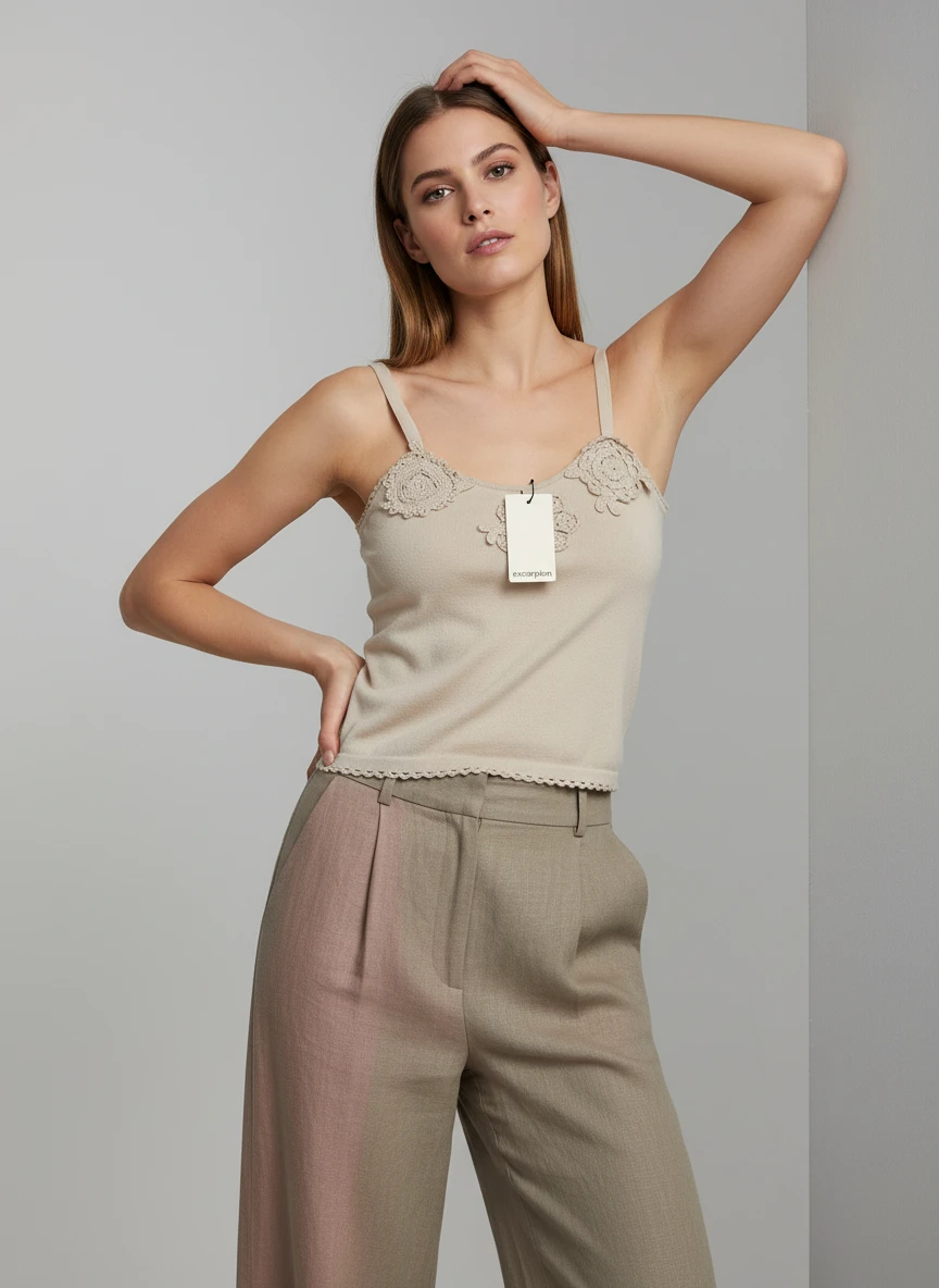 Top Camiseta de Algodón con Encaje Delicado