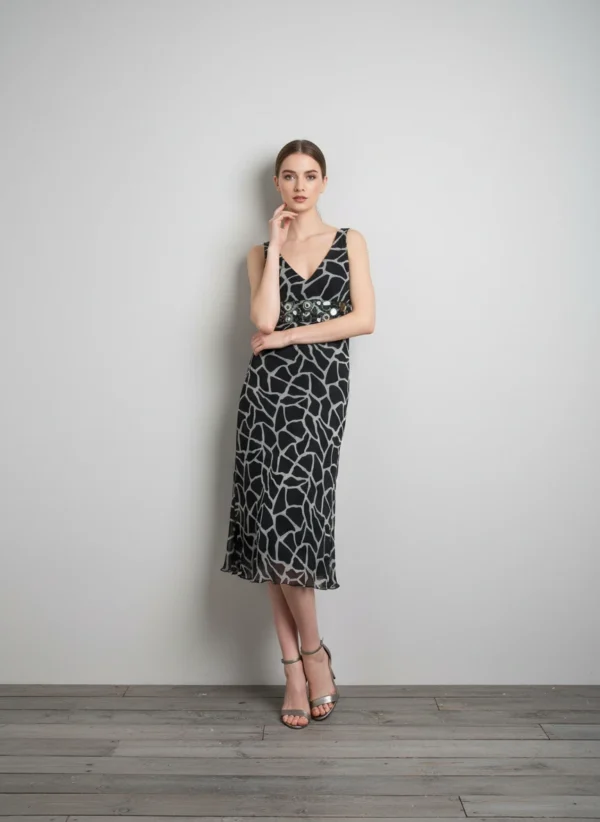 Elegante Vestido Midi con Estampado Geométrico Abstracto