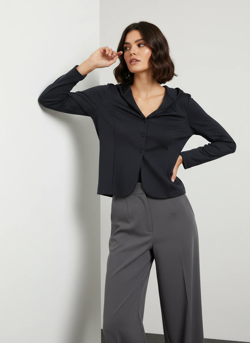 Blazer Negro Elegante con Capucha y Botones
